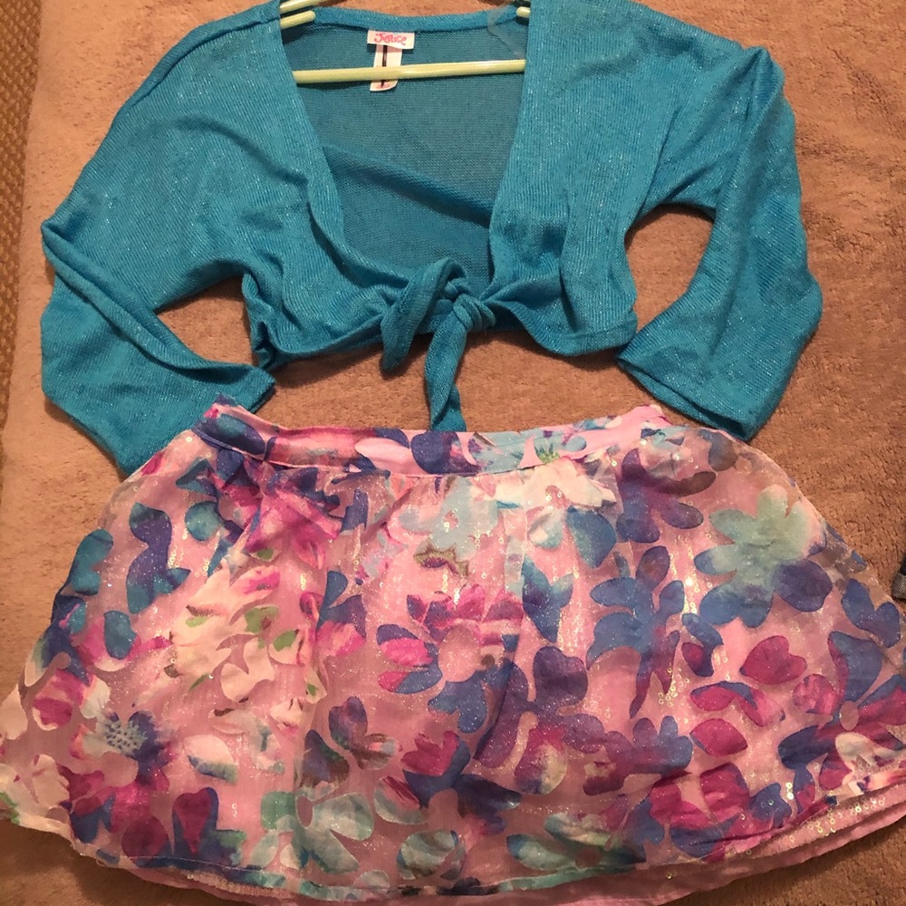 Cropped Sweater With Skirt
